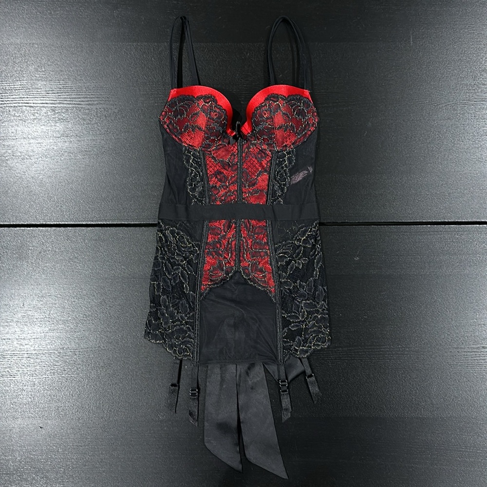 Victoria’s Secret Red and Black Lingerie Corset with Lace-Up Back - 34B - Picture 2 of 8